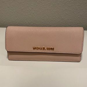 Blush Pink Michael Kors Wallet